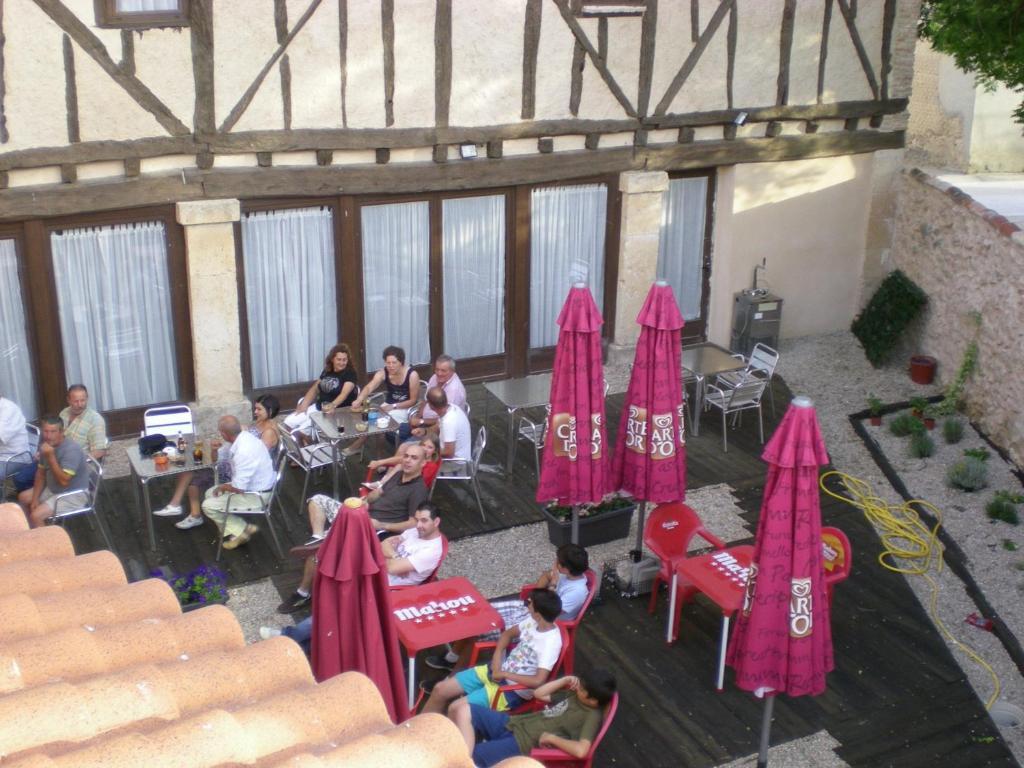 Posada La Casona De Valbuena Valbuena De Duero Εξωτερικό φωτογραφία