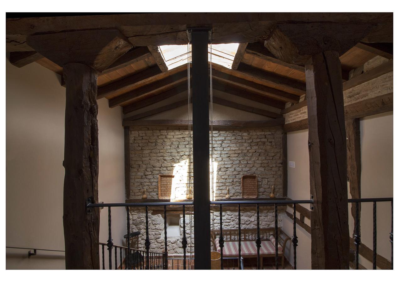 Posada La Casona De Valbuena Valbuena De Duero Εξωτερικό φωτογραφία