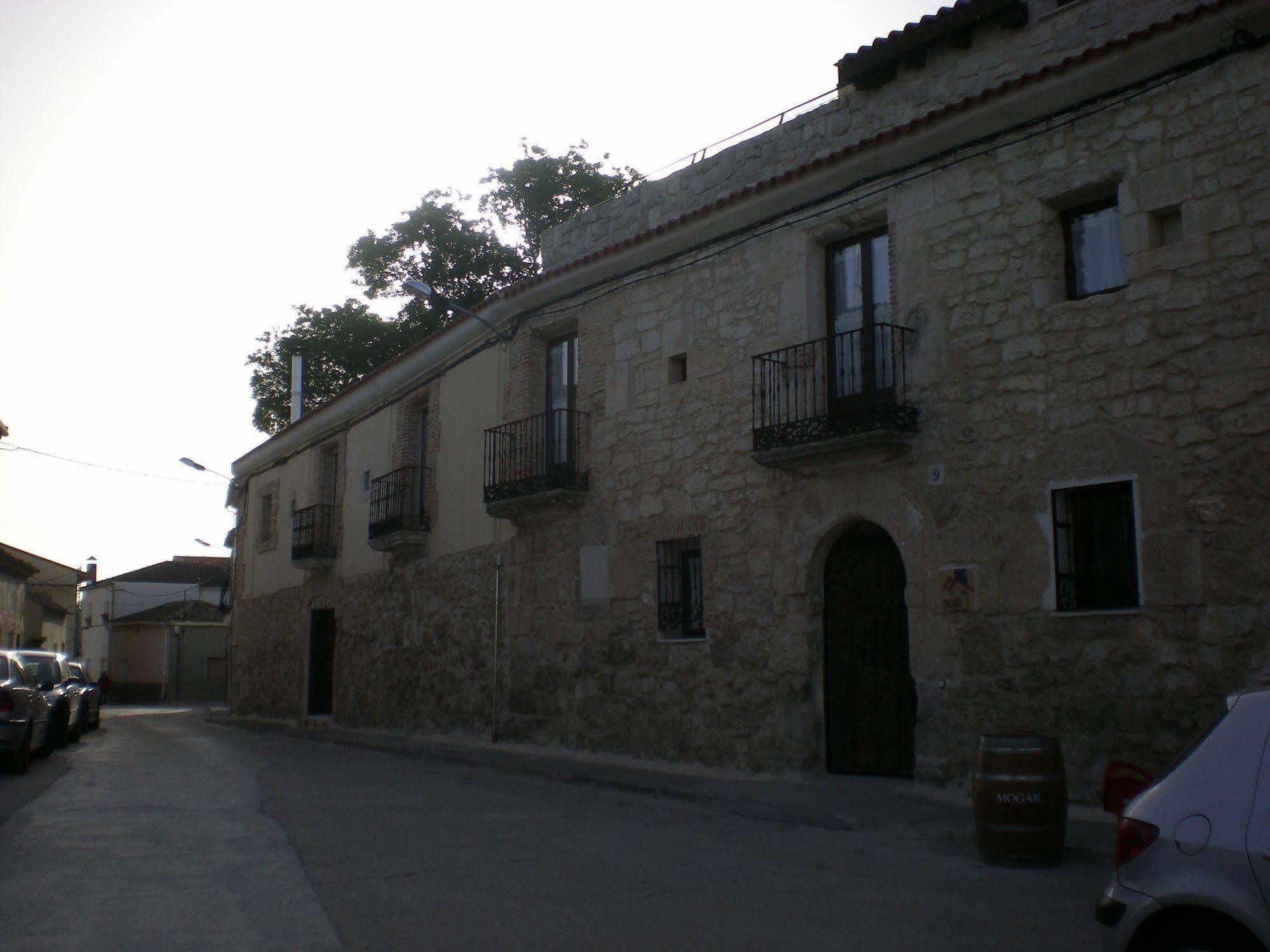 Posada La Casona De Valbuena Valbuena De Duero Εξωτερικό φωτογραφία
